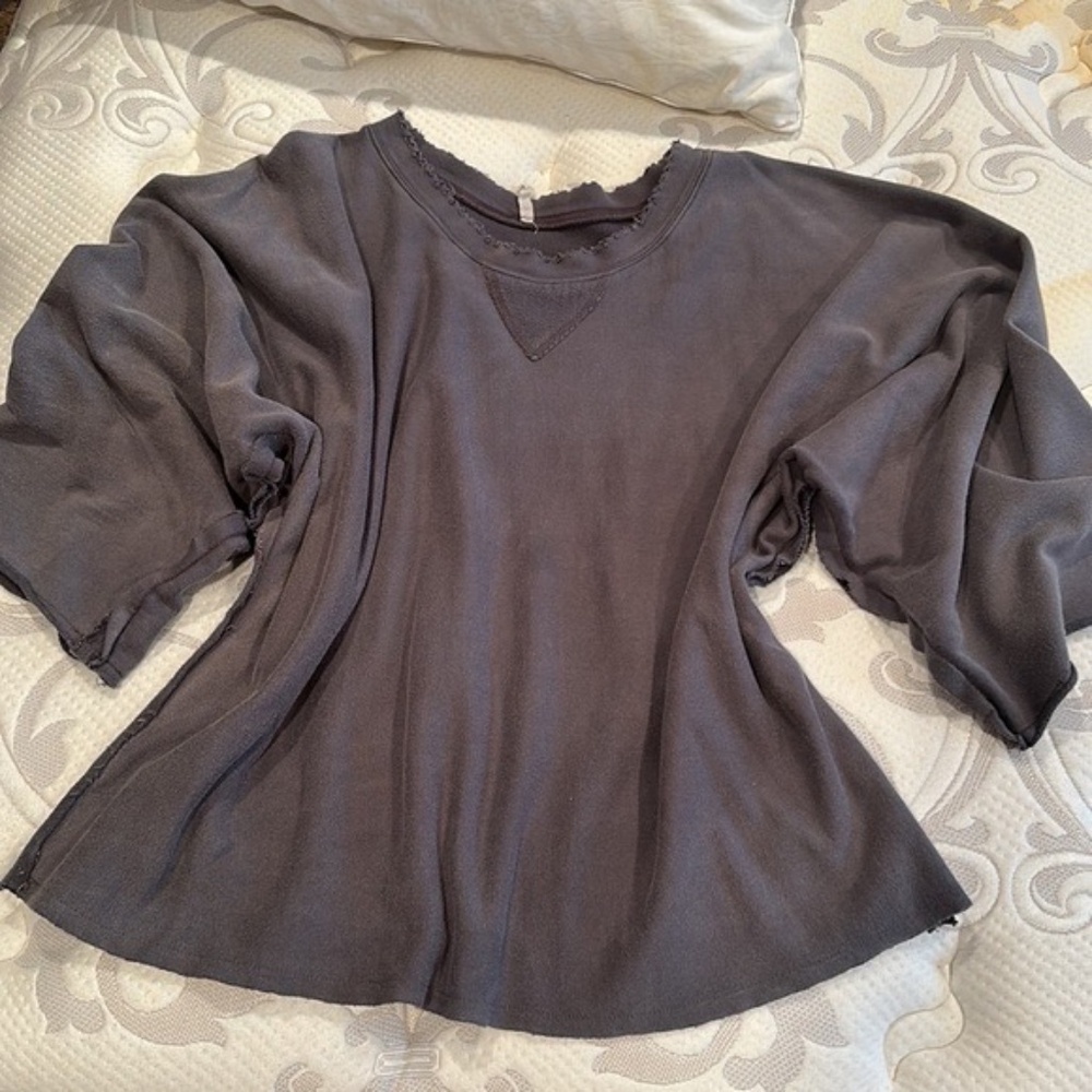 MP-• Shiloh sweatshirt